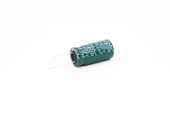 8.2uf400v 10x20 Radial Aluminiowe kondensatory elektrolityczne Kondensator o wysokim prądzie tętnienia