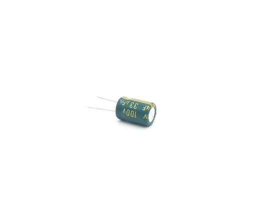 Aluminiowy kondensator elektrolityczny o wysokiej częstotliwości 100uF 80V 10X20mm 5000 godzin