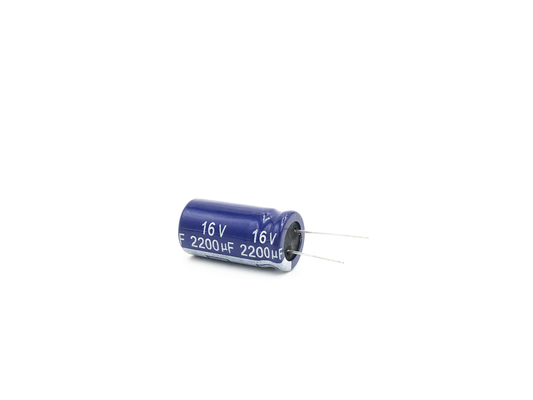 Wysokoczęstotliwościowy aluminiowy kondensator elektrolityczny o niskiej ESR 2200UF16V 13X25mm