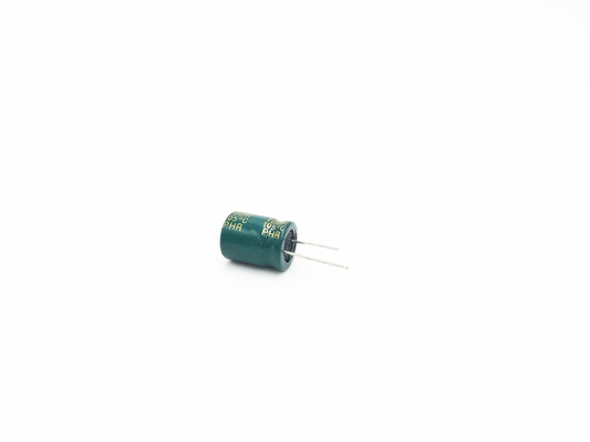 5000 godzin 100UF80V Kondensator światła LED 10X20MM ISO14001
