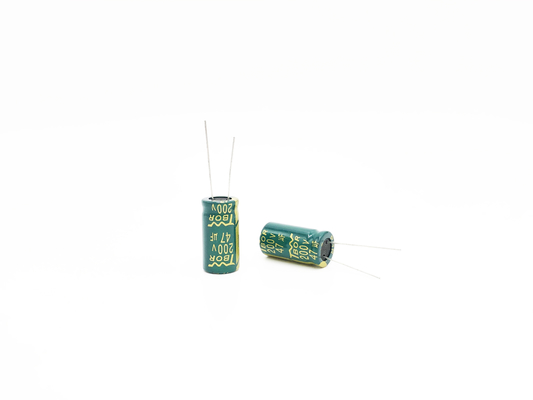 Kondensatory elektrolityczne o niskiej częstotliwości ESR 47UF200V 13x25MM