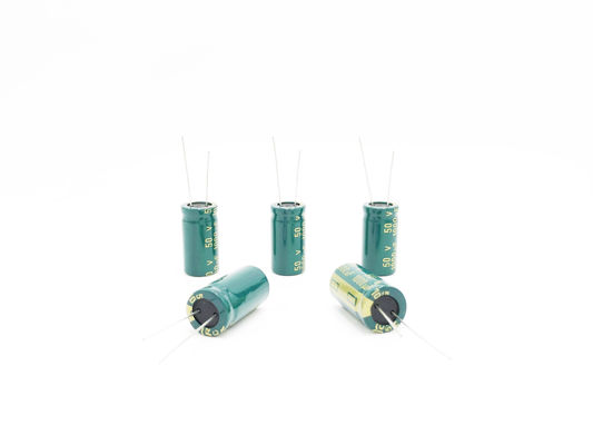 Kondensator świetlny LED 13X25mm o wysokiej częstotliwości 1000 Uf 50 woltowy kondensator