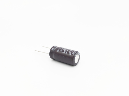 5.6UF400V Kondensator prądu o wysokim tętnieniu Kondensator CFL o długiej żywotności 8000 godzin