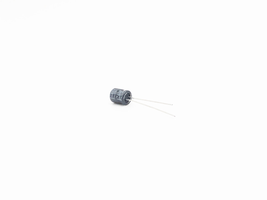 Miniaturowy kondensator promieniowy 220UF16V 6,3X11mm