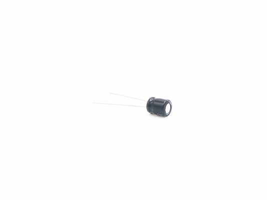 Miniaturowy kondensator promieniowy 220UF16V 6,3X11mm