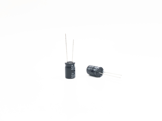 Aluminiowy kondensator elektrolityczny 10X13mm 220uf 50v 20% tolerancji