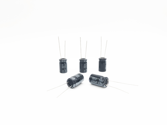 220UF50V 10X17mm Miniaturowy kondensator typu promieniowego