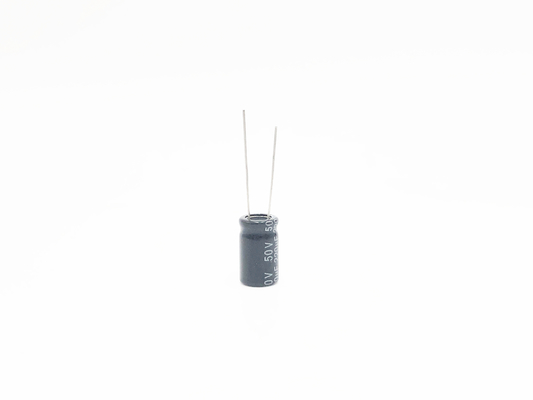220UF50V 10X17mm Miniaturowy kondensator typu promieniowego
