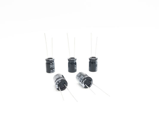 Miniaturowy kondensator TW BOR 330UF35V 10X15mm Radialne kondensatory elektrolityczne