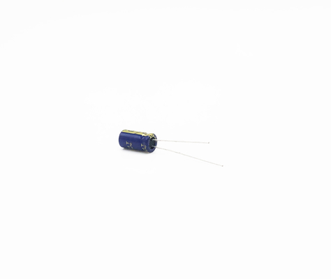 1UF 400V Aluminiowy kondensator elektrolityczny o niskiej ESR 8x10mm ołowiu promieniowego