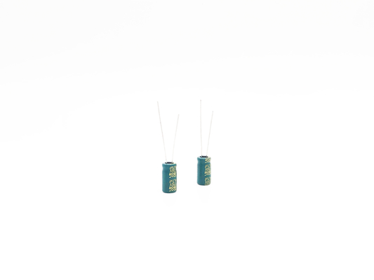 Cylinder 4,7UF 250V Al Kondensator elektrolityczny 8x9MM ISO9001
