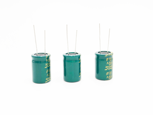 ISO9001 18x30mm 5000 godzin promieniowych kondensatorów elektrolitycznych 68UF 400V