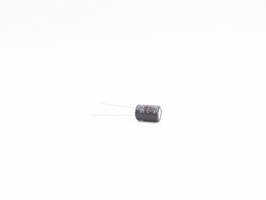 Szeroka temperatura 22X35MM 10uf 250v Kondensator do lampy energooszczędnej