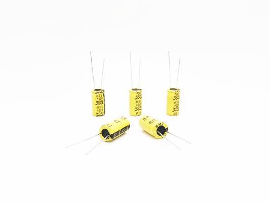 56UF 63V 8X12MM LED Kondensator świetlny Szeroka temperatura ISO9001