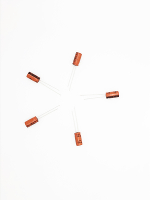 PSL 15uF450V Inwerterowe kondensatory elektrolityczne z ołowiem promieniowym 13X25MM