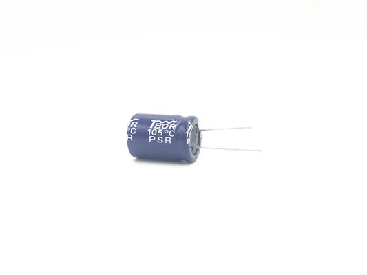 4700uf 25v Radialny kondensator elektrolityczny 2000 godzin obciążenia 18x40mm